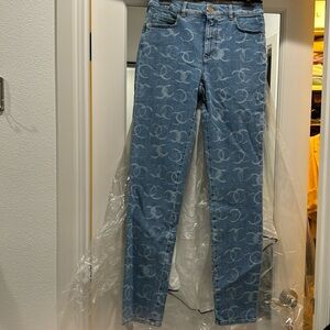 Chanel 23b  logo denim jeans